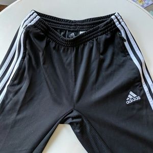 Adidas sz Small track pants